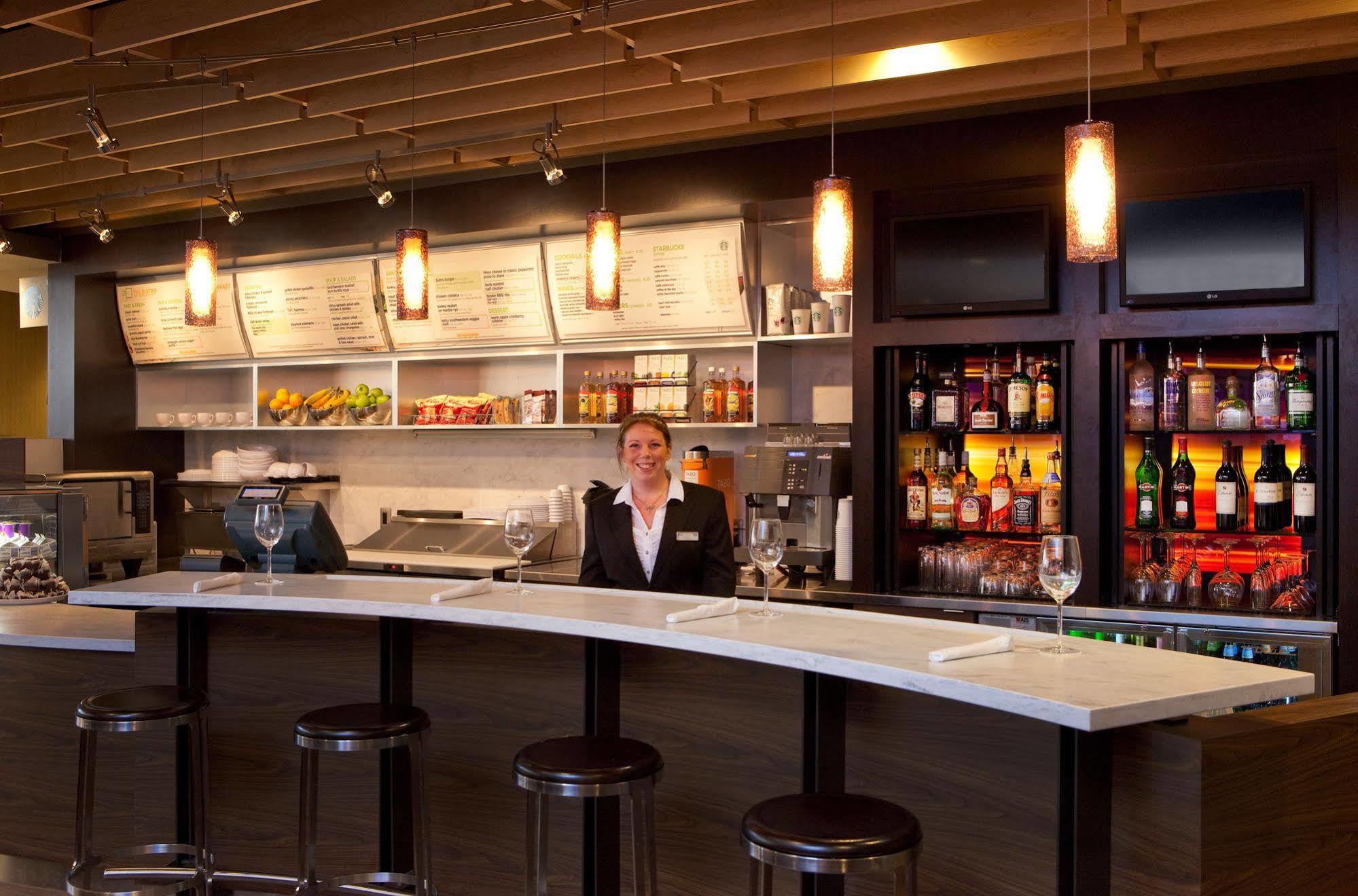 Courtyard By Marriott Syracuse Downtown At Armory Square Hotel Buitenkant foto